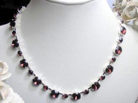 Burgundy Crystal Tennis Necklace | Anna Wintour Collet 