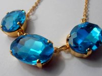 Aquamarine Blue collet necklace with Oval Crystals, Gold 13x18mm setting, Anna Wintour Statement Jewelry, Gift for her