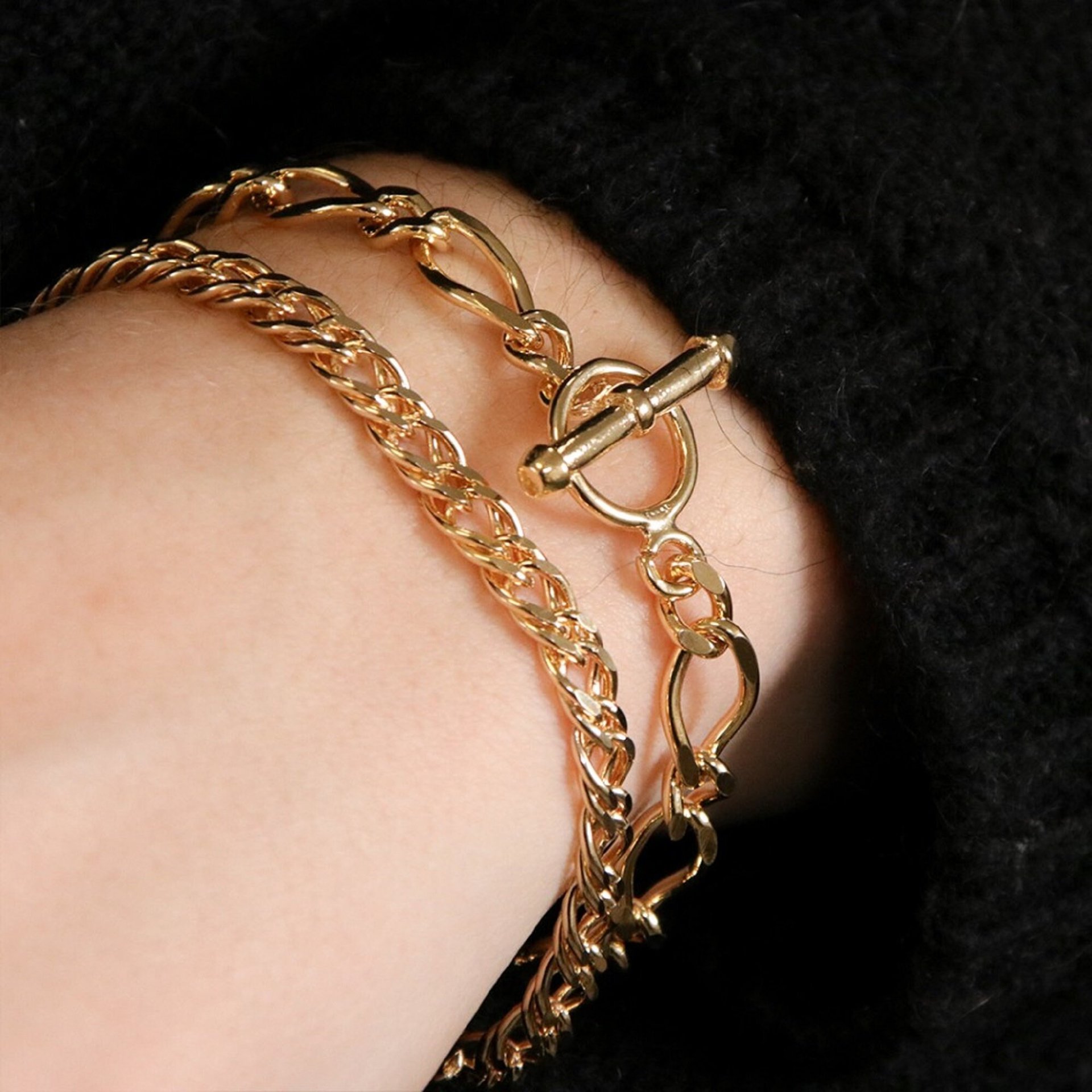 Stacking Chain Bracelets in Real Gold Plated | Personalized Gift, Letter Charm | Valentine's Day Gift for Girlfriend