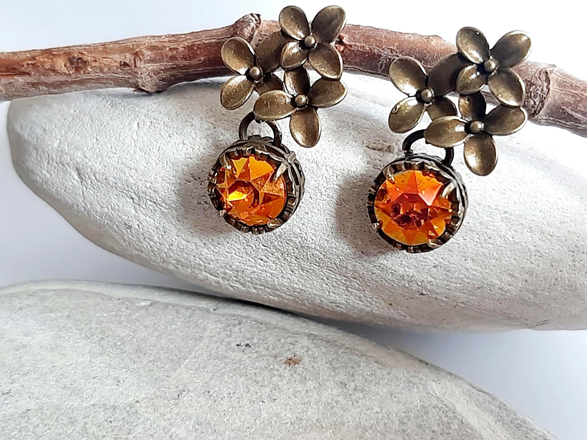 Astral Pink Floral Dangle Earrings Antique Bronze Jewelry Austrian Crystal Flower Earrings Nature-Inspired, Vintage Style Gift for Partner